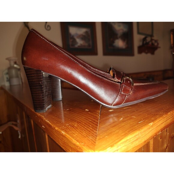 Bandolino Women's sz 7.5 Brown Leather Loafer Buckle Block Heel Shoes - Picture 5 of 10